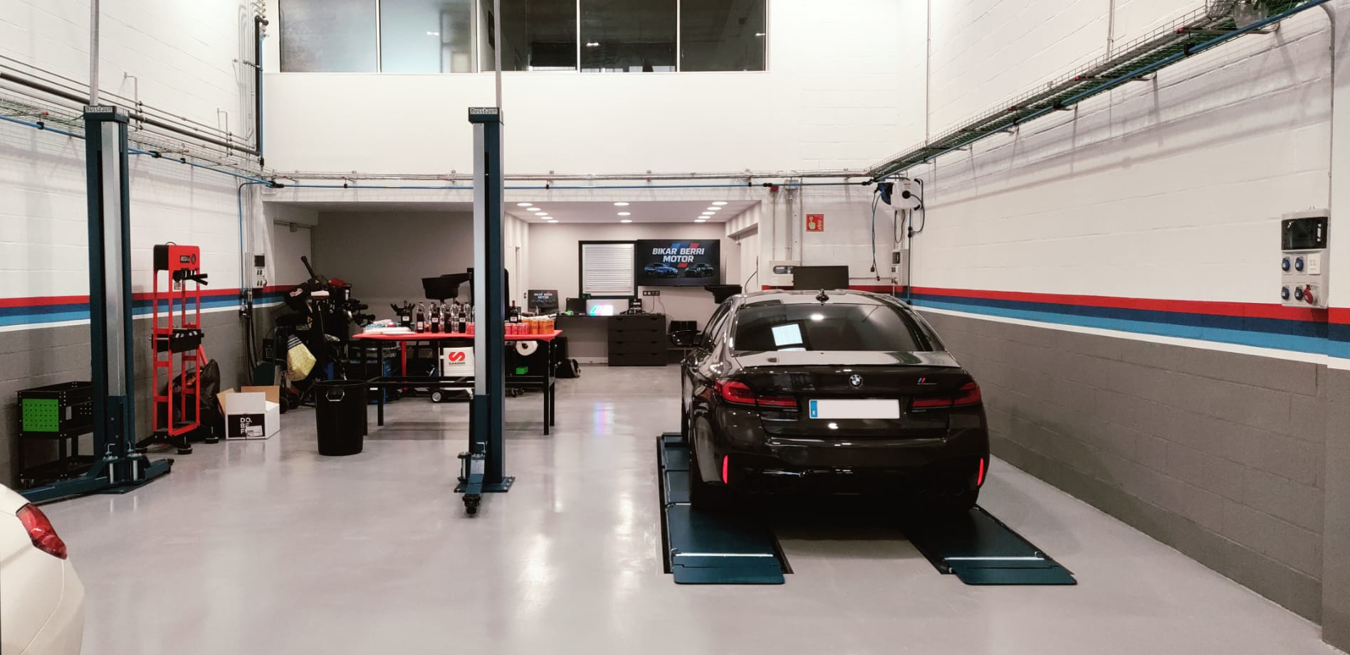 TALLER ESPECIALISTA BMW